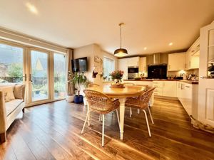 Photo 17- click for photo gallery